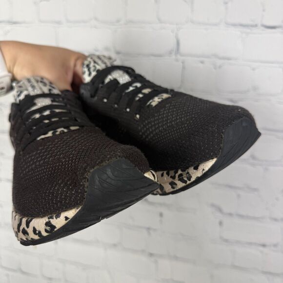 Brooks Revel 5 Women Size 9.5 Black Snow Leopard Running Gym Shoes - Picture 11 of 13